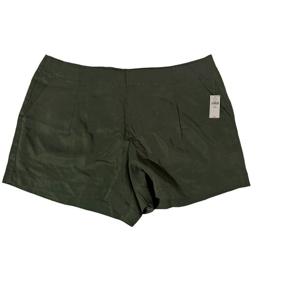 GAP Womens Softsuit Green Tencel Shorts Front & Back Pockets Sz 18 Petite NEW - Picture 2 of 7